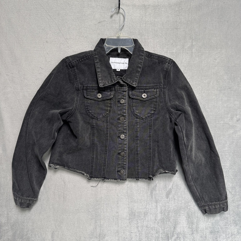 The Style Between Us Jacket Womens Medium Gray Denim Jean Cropped Raw Hem